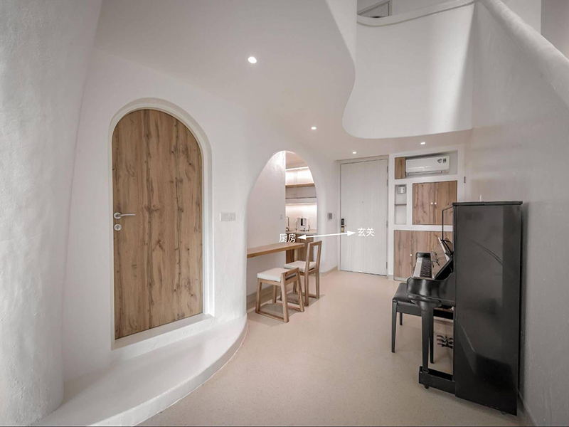 遼陽復(fù)式裝修，全屋大白墻看似不豪華，細節(jié)卻做得很到位，顏值超高